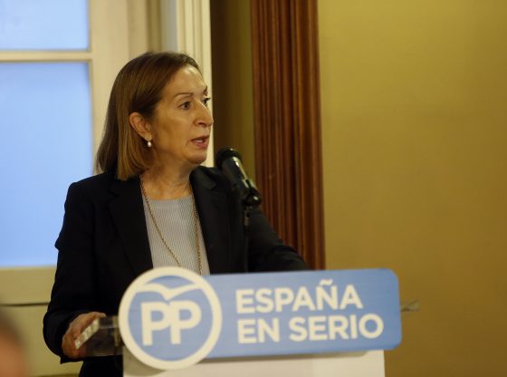 Ana Pastor se posiciona nuevamente como la cabeza del PP en Pontevedra